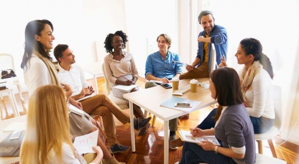 People-at-meetings-in-office